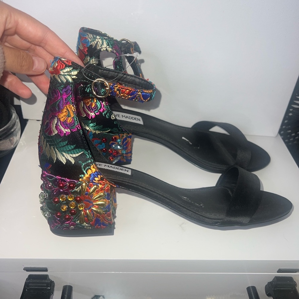 Steve Madden Inca Bright Multi Colored heels size 8
